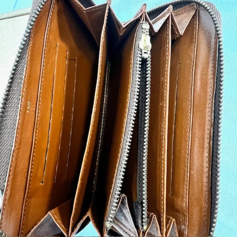 RARE leaher Bugendy Crocodile Hiroko Koshino bis Long Wallet full zip wallet(16 - Picture 2 of 10